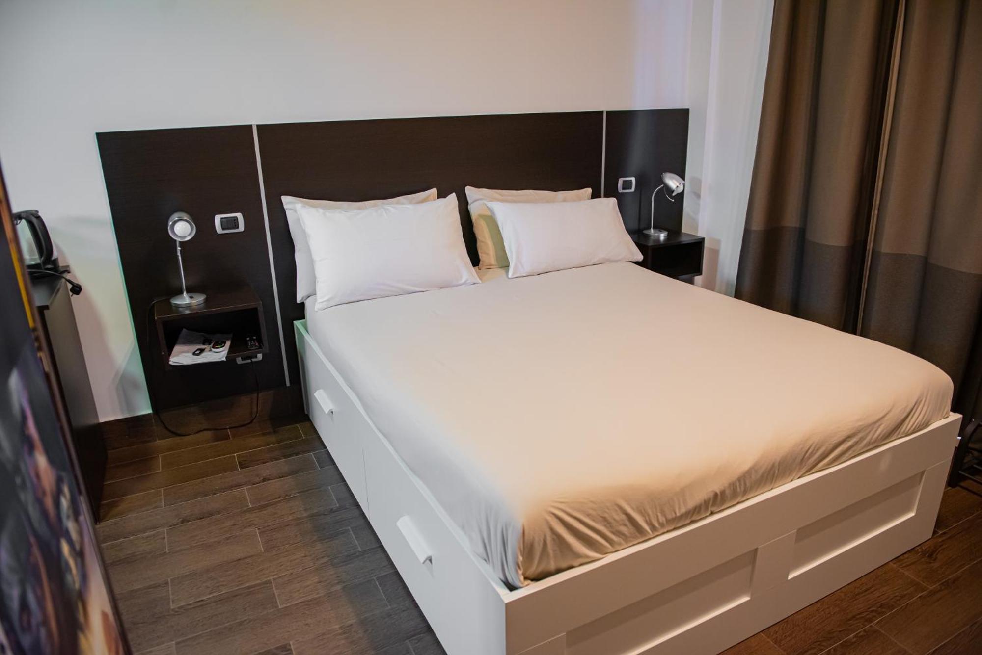 Artemide "Fiore Club" B&B Suite Spa Giffoni Valle Piana Exteriör bild